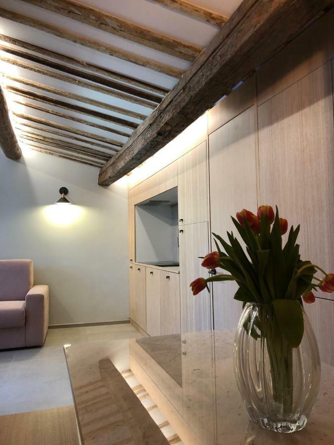 Casa Francesca Apartment เวโรนา ภายนอก รูปภาพ